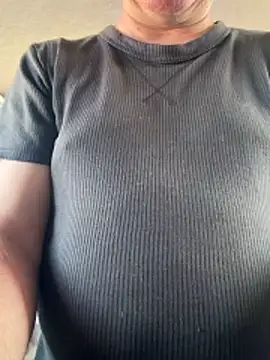 Snapshot of dadbod21 chatting on 05/07/26, 06:24 dadbod21 online show from 05/07/26, 06:24
