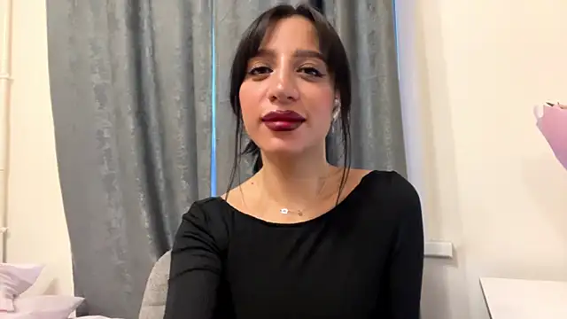 Snapshot of AngellaBarbini chatting on 06/28/26, 02:34 AngellaBarbini online show from 06/28/26, 02:34