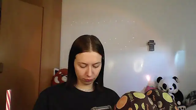 Snapshot of JuicyErika chatting on 04/23/26, 05:48 JuicyErika online show from 04/23/26, 05:48