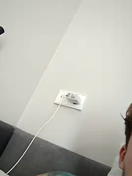 Snapshot of Rinzo25 chatting on 04/21/26, 01:17 Rinzo25 online show from 04/21/26, 01:17