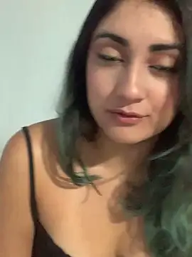 Snapshot of Camilaafg chatting on 05/02/26, 02:11 Camilaafg online show from 05/02/26, 02:11