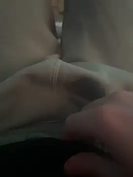 Snapshot of Krisz_21 chatting on 04/21/26, 02:34 Krisz 21 online show from 04/21/26, 02:34