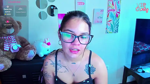 angelina 77 online show from 06/14/26, 04:20