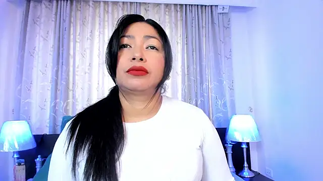Snapshot of Victoria_kim_lee chatting on 05/16/26, 11:53 Victoria kim lee online show from 05/16/26, 11:53
