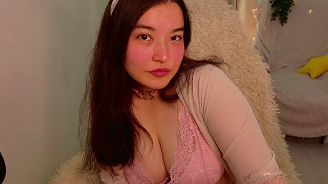 MomoRins online show from 07/26/26, 10:16