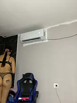 ValentinaLux Oficiall online show from 07/02/26, 06:36