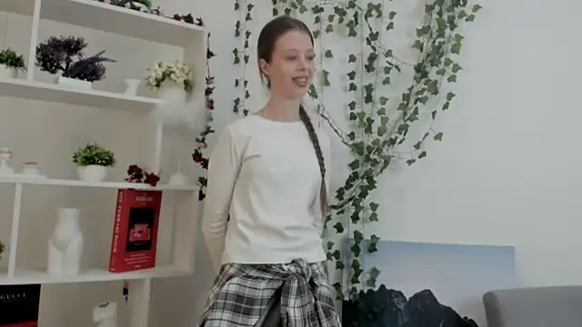 Snapshot of JoellenMadnick chatting on 04/24/26, 03:20 JoellenMadnick online show from 04/24/26, 03:20