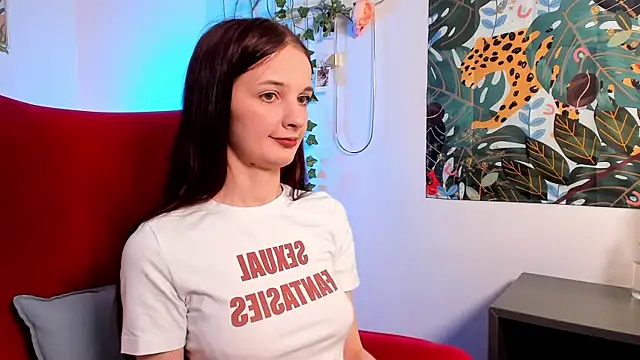 Snapshot of AliciaCore chatting on 04/25/26, 02:47 AliciaCore online show from 04/25/26, 02:47