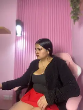 Snapshot of NamiiDoll chatting on 04/27/26, 02:37 NamiiDoll online show from 04/27/26, 02:37