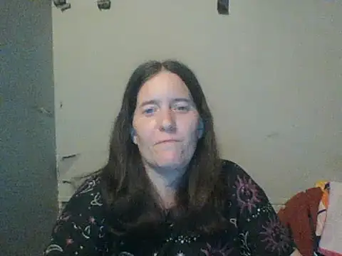 Snapshot of Mini83 chatting on 04/26/26, 11:13 Mini83 online show from 04/26/26, 11:13