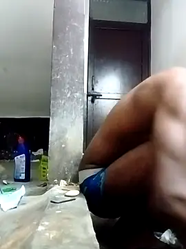 Snapshot of hot_boy_27_ chatting on 04/29/26, 01:37 hot boy 27 online show from 04/29/26, 01:37