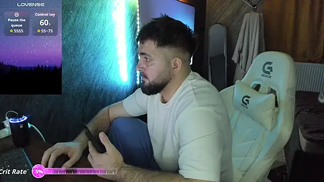 Snapshot of Eduu2222 chatting on 04/21/26, 07:28 Eduu2222 online show from 04/21/26, 07:28