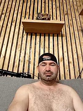 Snapshot of yuyukyler chatting on 04/21/26, 06:44 yuyukyler online show from 04/21/26, 06:44