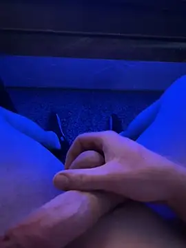 Snapshot of youngcock1639 chatting on 04/21/26, 07:28 youngcock1639 online show from 04/21/26, 07:28