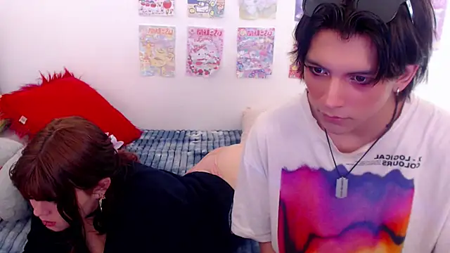 Snapshot of raven_n_matt chatting on 06/24/26, 07:35 raven n matt online show from 06/24/26, 07:35