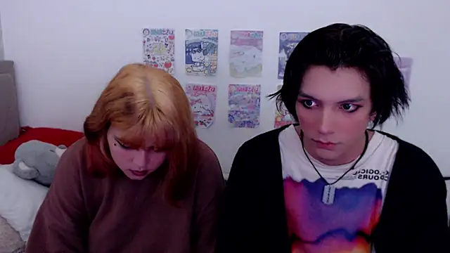 Snapshot of raven_n_matt chatting on 06/25/26, 07:07 raven n matt online show from 06/25/26, 07:07