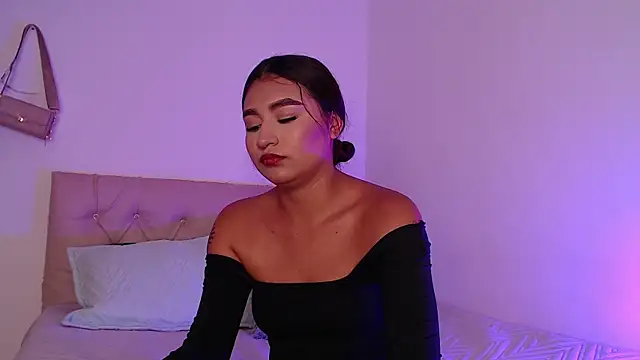 Snapshot of zayda23 chatting on 04/27/26, 07:56 zayda23 online show from 04/27/26, 07:56