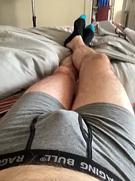 Snapshot of Montclav chatting on 04/26/26, 06:11 Montclav online show from 04/26/26, 06:11