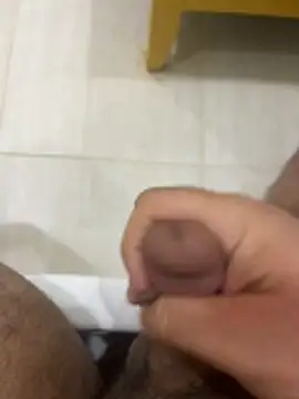 Snapshot of plexr chatting on 05/14/26, 09:32 plexr online show from 05/14/26, 09:32