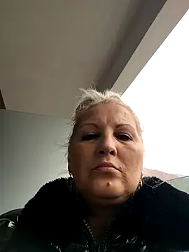 Divineblond online show from 10/24/25, 08:11