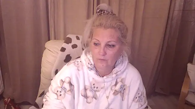 Divineblond online show from 11/07/25, 07:25