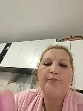 Divineblond online show from 03/09/26, 08:57