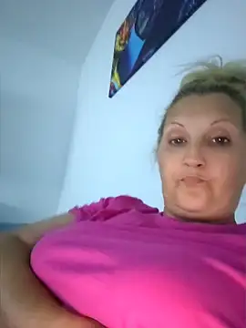 Divineblond online show from 06/03/26, 10:26
