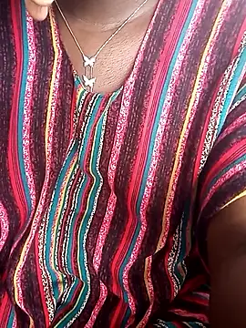 Snapshot of black_appl chatting on 04/22/26, 10:50 black appl online show from 04/22/26, 10:50