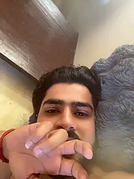 Snapshot of bunnyboy20 chatting on 04/23/26, 12:29 bunnyboy20 online show from 04/23/26, 12:29