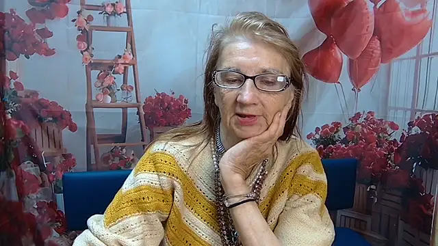 Snapshot of AliceWriter chatting on 04/29/26, 11:03 AliceWriter online show from 04/29/26, 11:03