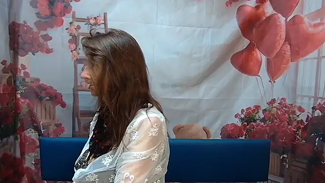 Snapshot of AliceWriter chatting on 05/13/26, 05:05 AliceWriter online show from 05/13/26, 05:05