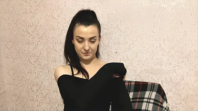 Snapshot of Madisonlovx chatting on 04/22/26, 11:06 Madisonlovx online show from 04/22/26, 11:06