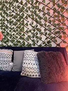 Snapshot of SamiiContreras_ chatting on 04/24/26, 11:12 SamiiContreras online show from 04/24/26, 11:12