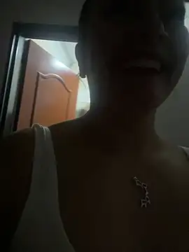 Snapshot of SamiiContreras_ chatting on 07/23/26, 11:08 SamiiContreras online show from 07/23/26, 11:08