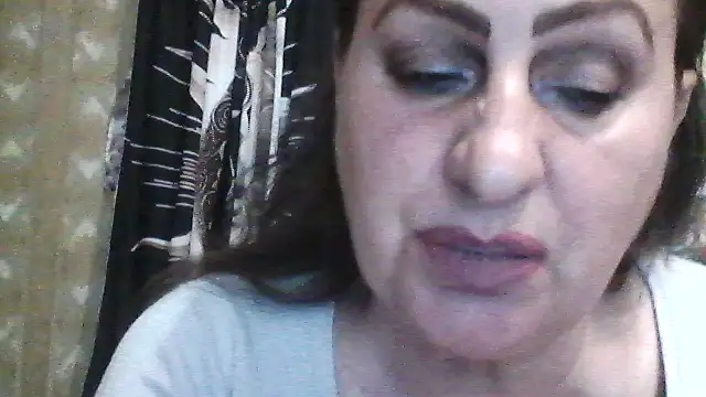 Snapshot of LoaqLovew chatting on 04/24/26, 12:18 LoaqLovew online show from 04/24/26, 12:18