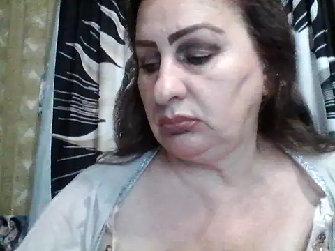 Snapshot of LoaqLovew chatting on 05/28/26, 08:44 LoaqLovew online show from 05/28/26, 08:44