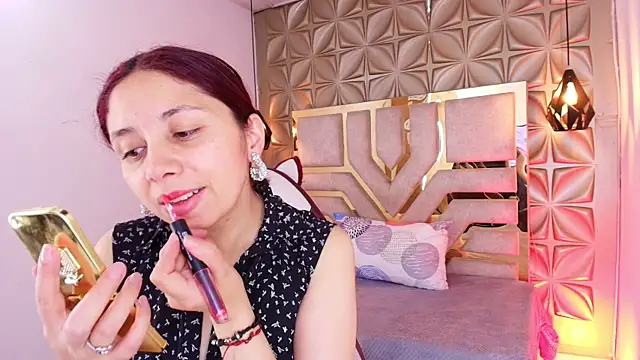 Snapshot of stephaniesun_ chatting on 06/13/26, 12:25 stephaniesun online show from 06/13/26, 12:25