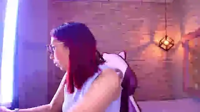 Snapshot of stephaniesun_ chatting on 07/15/26, 12:54 stephaniesun online show from 07/15/26, 12:54
