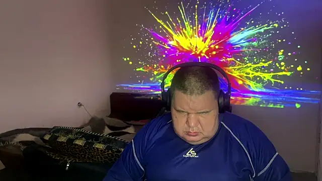 Snapshot of chubby_daddy chatting on 04/24/26, 10:56 chubby daddy online show from 04/24/26, 10:56