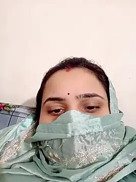 Snapshot of khushibaby85 chatting on 05/05/26, 06:27 khushibaby85 online show from 05/05/26, 06:27