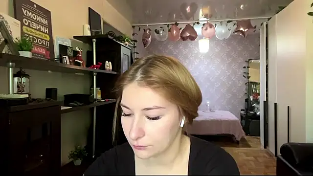 Snapshot of fereyka chatting on 04/29/26, 08:29 fereyka online show from 04/29/26, 08:29