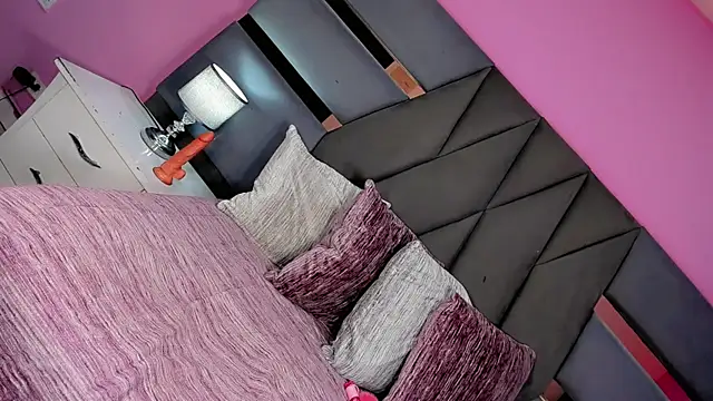 sexyjessicamistres online show from 06/18/26, 08:46