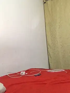 Snapshot of lolacute69_ chatting on 04/27/26, 04:43 lolacute69 online show from 04/27/26, 04:43