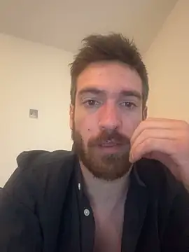 Snapshot of MatMass13 chatting on 04/28/26, 12:31 MatMass13 online show from 04/28/26, 12:31