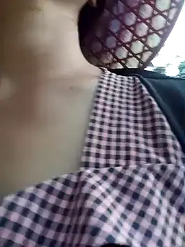 Rosie LoveUU online show from 05/13/26, 11:07