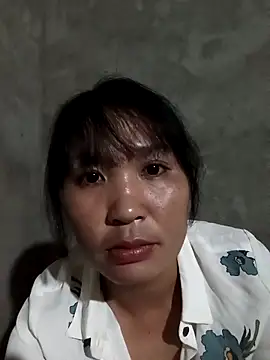 Snapshot of Beola-mi chatting on 04/23/26, 10:14 Beola-mi online show from 04/23/26, 10:14