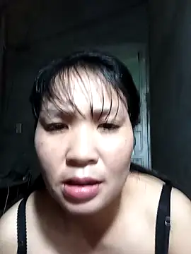 Snapshot of Beola-mi chatting on 04/24/26, 02:03 Beola-mi online show from 04/24/26, 02:03