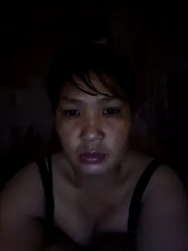 Snapshot of Beola-mi chatting on 04/28/26, 07:41 Beola-mi online show from 04/28/26, 07:41