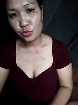 Snapshot of Beola-mi chatting on 05/09/26, 10:42 Beola-mi online show from 05/09/26, 10:42