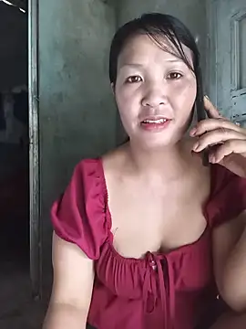 Snapshot of Beola-mi chatting on 06/19/26, 01:21 Beola-mi online show from 06/19/26, 01:21